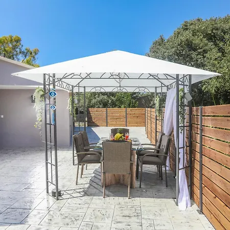 Nikos Gkogkas House Kompítsion